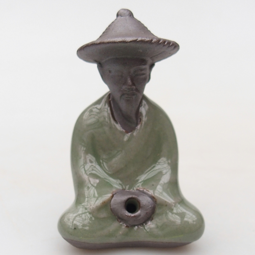 Ceramic figurine