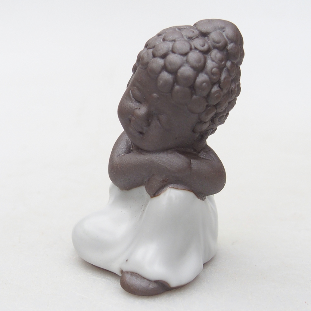 Ceramic figurine