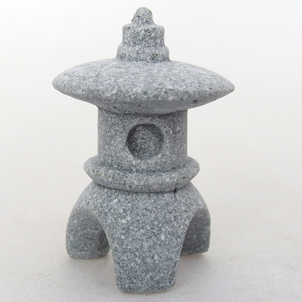 Ceramic figurine