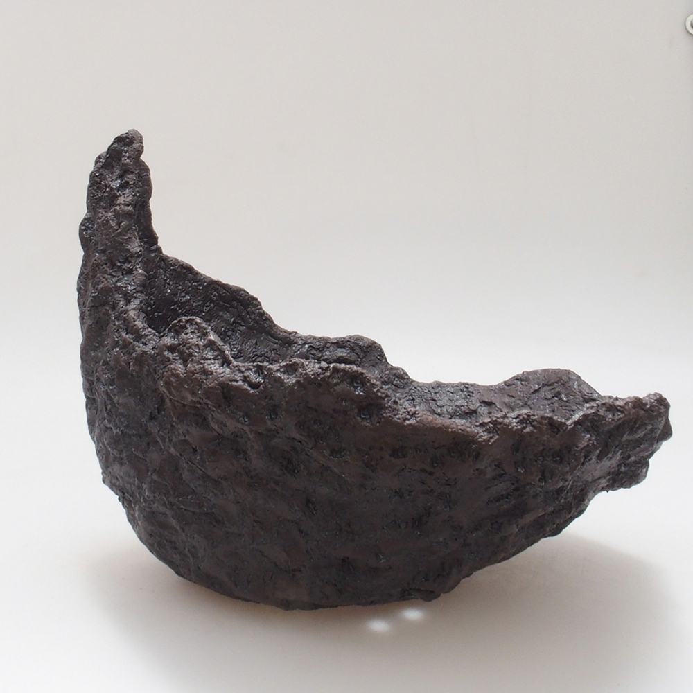 Keramikschale 23 x 21 x 19,5 cm, braun Farbe