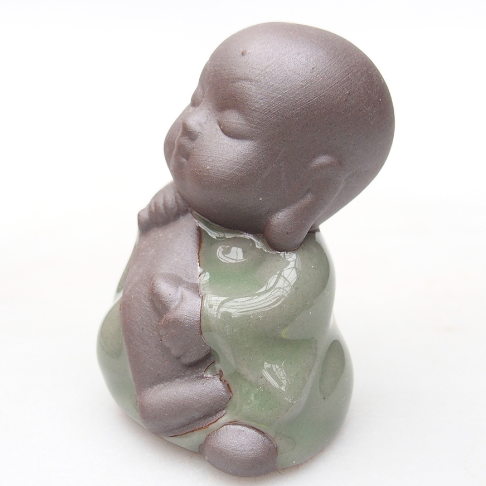 Ceramic figurine