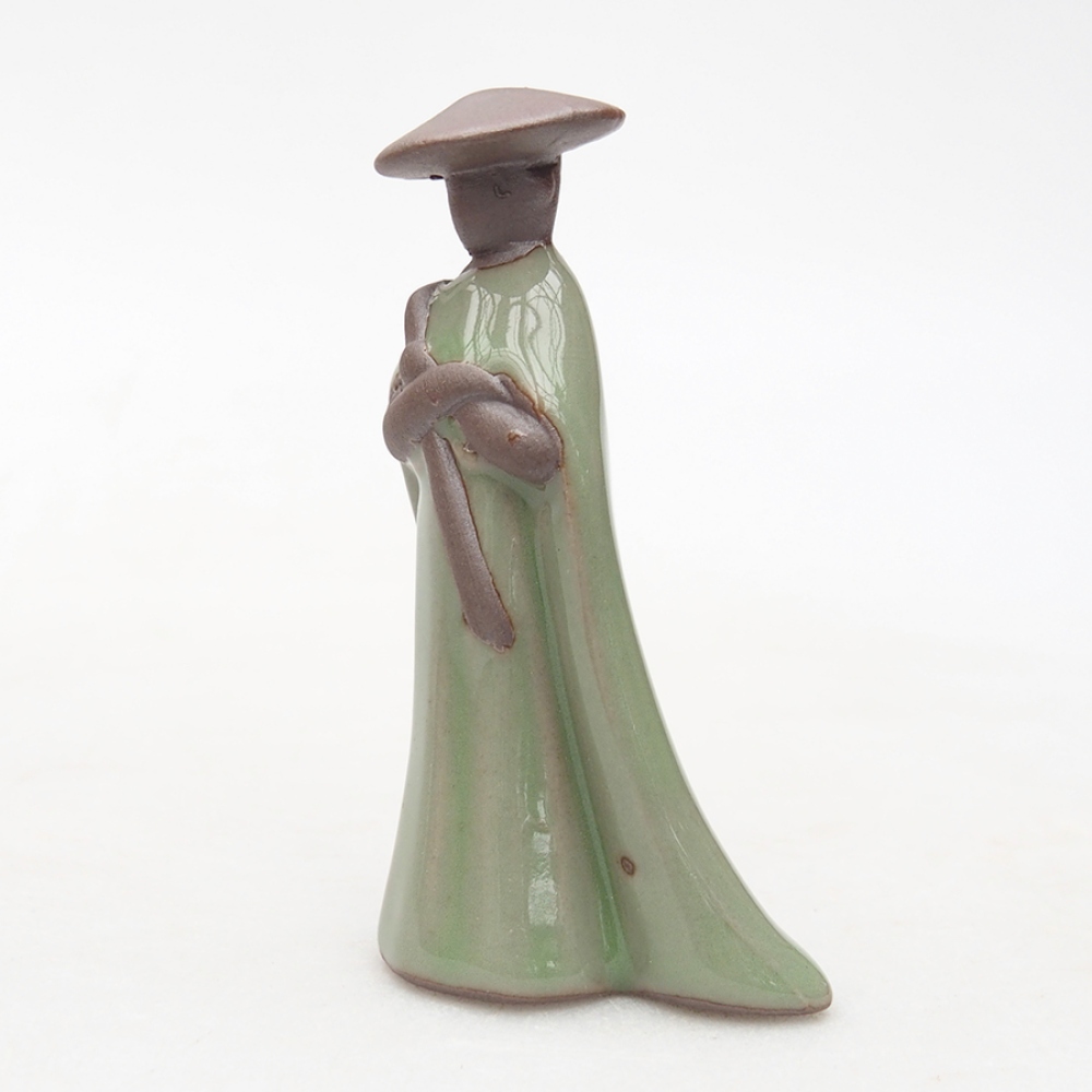 Ceramic figurine