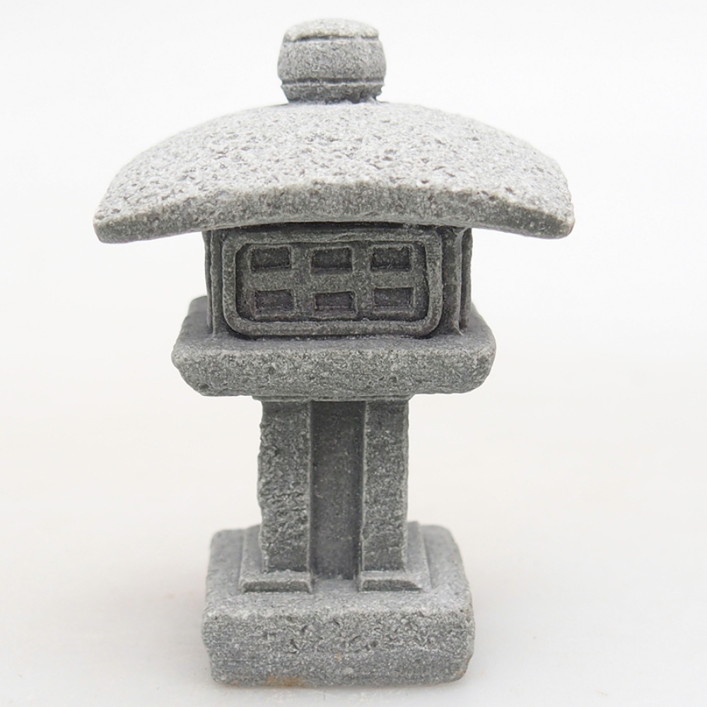 Ceramic figurine