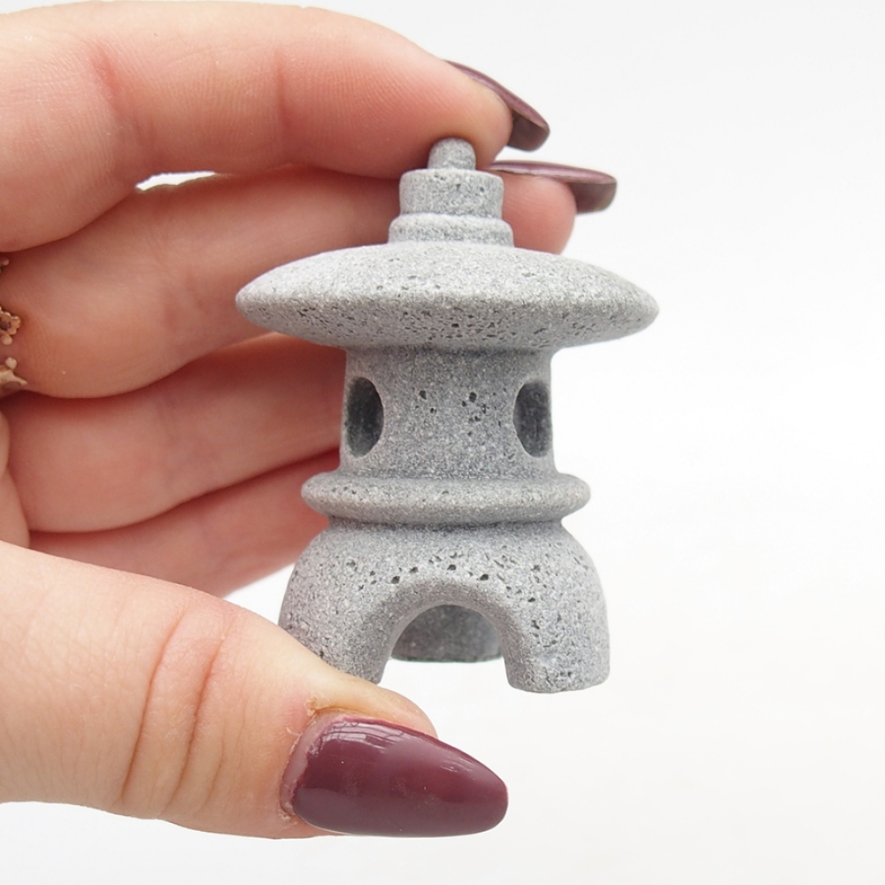 Ceramic figurine