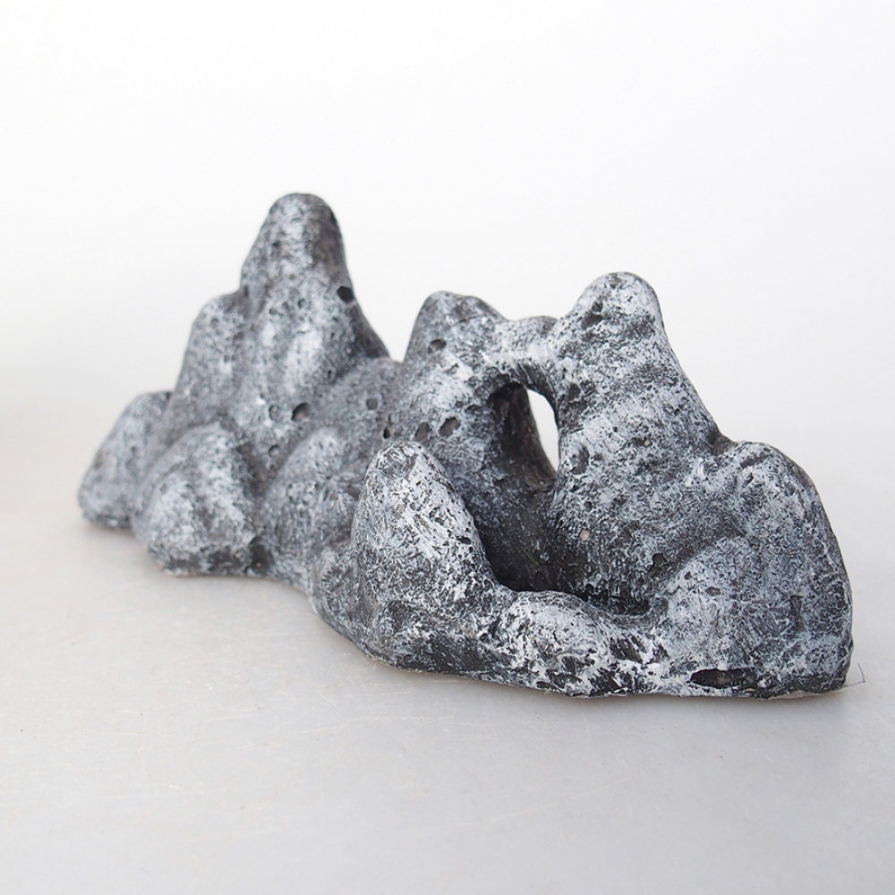 Ceramic figurine