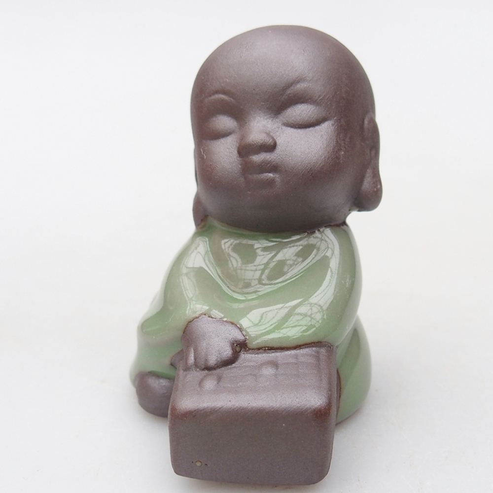 Ceramic figurine