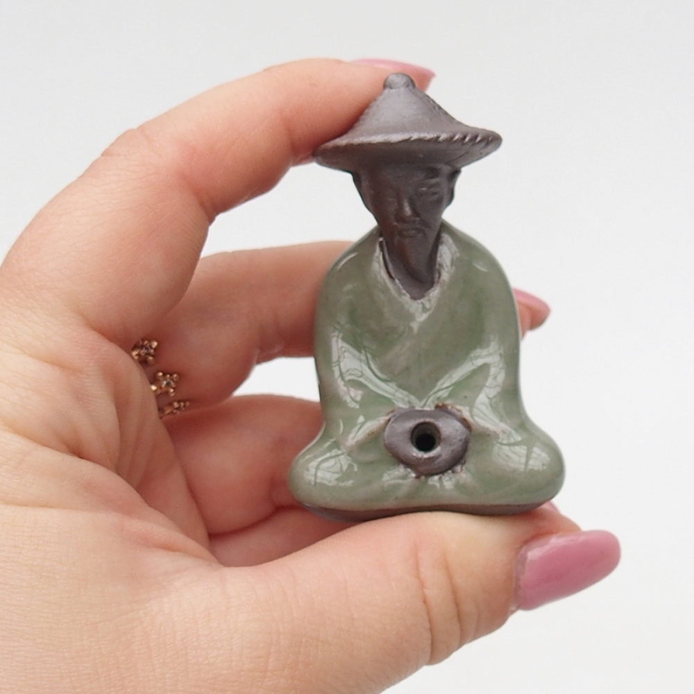 Ceramic figurine