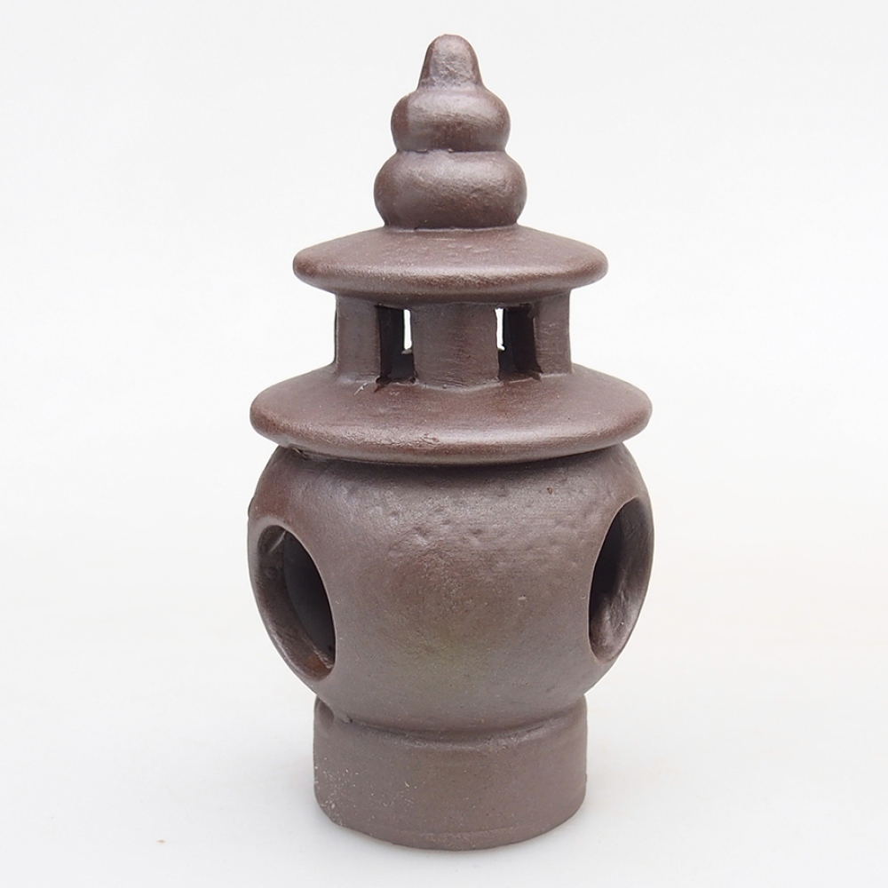 Ceramic figurine