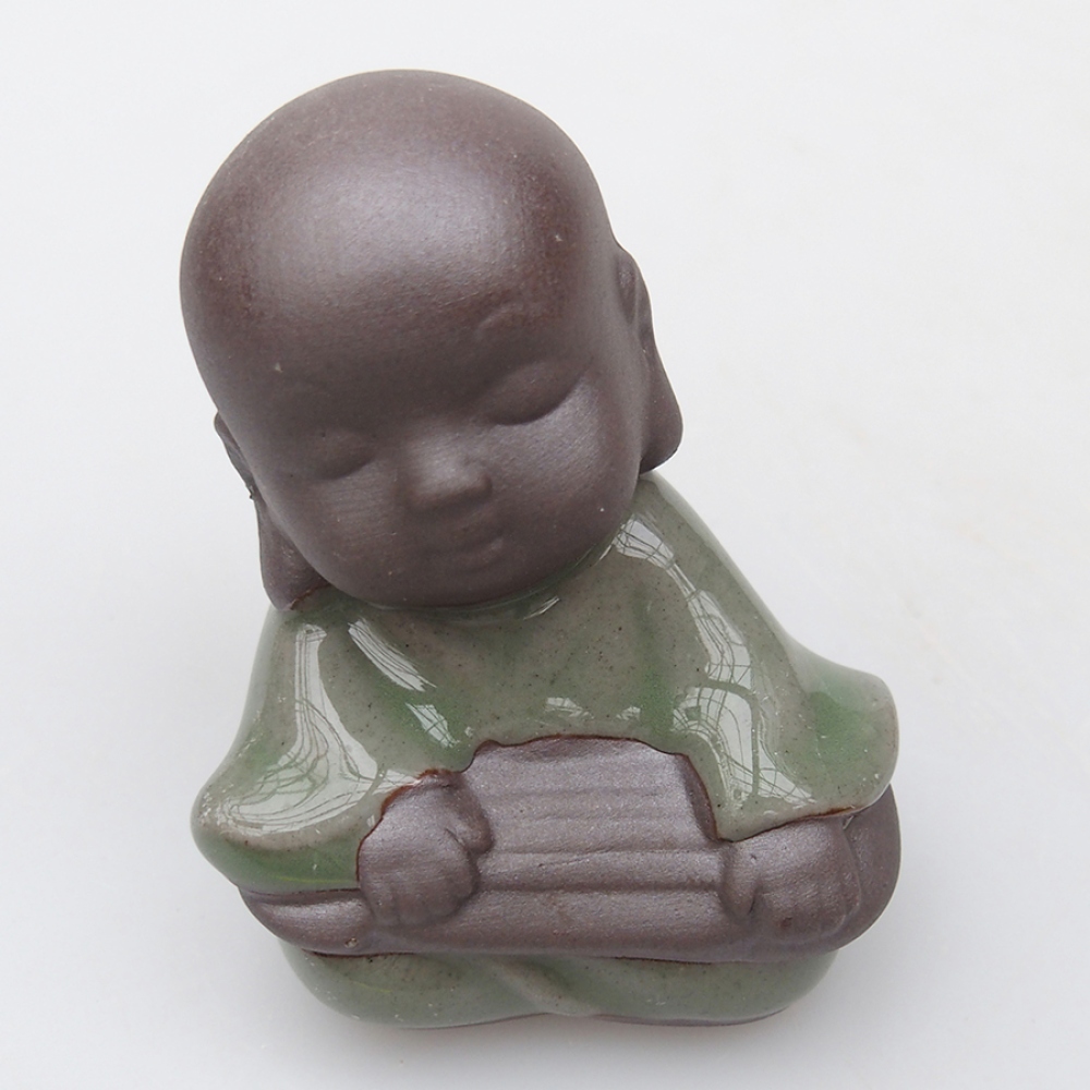 Ceramic figurine