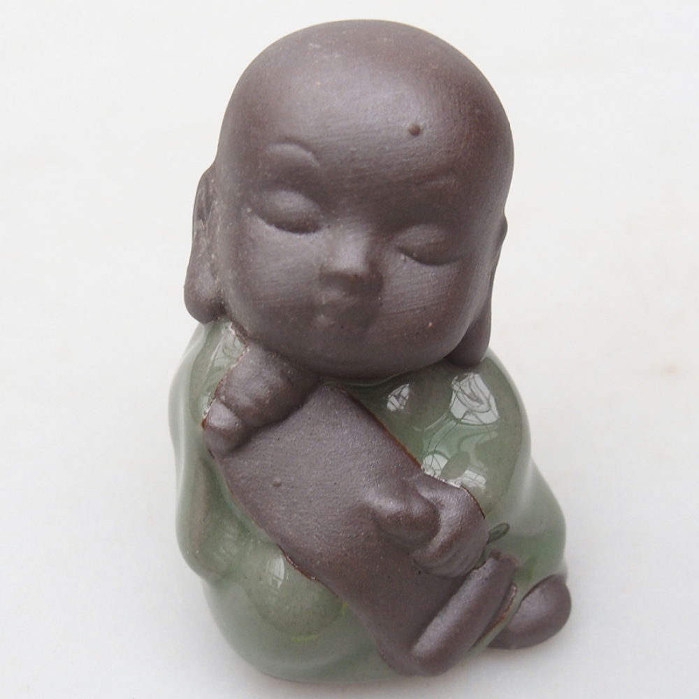 Ceramic figurine