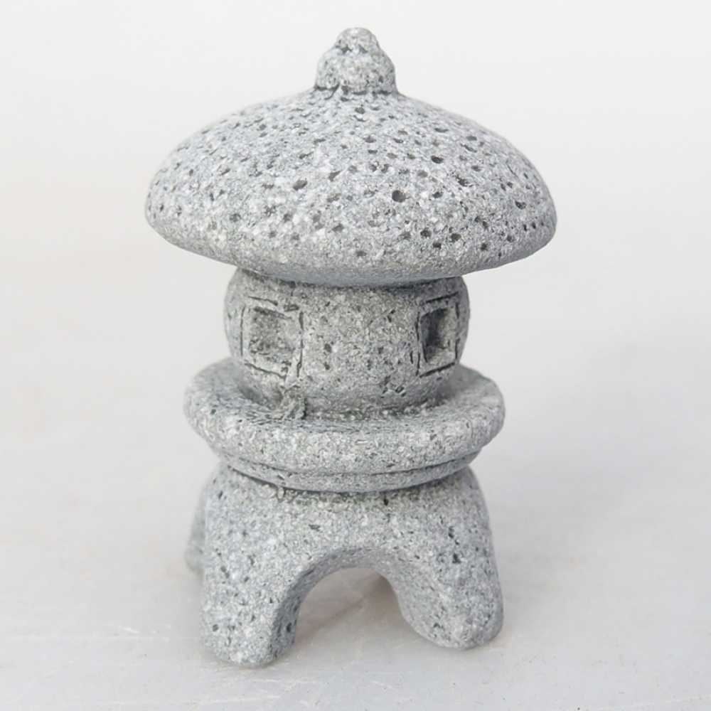 Ceramic figurine