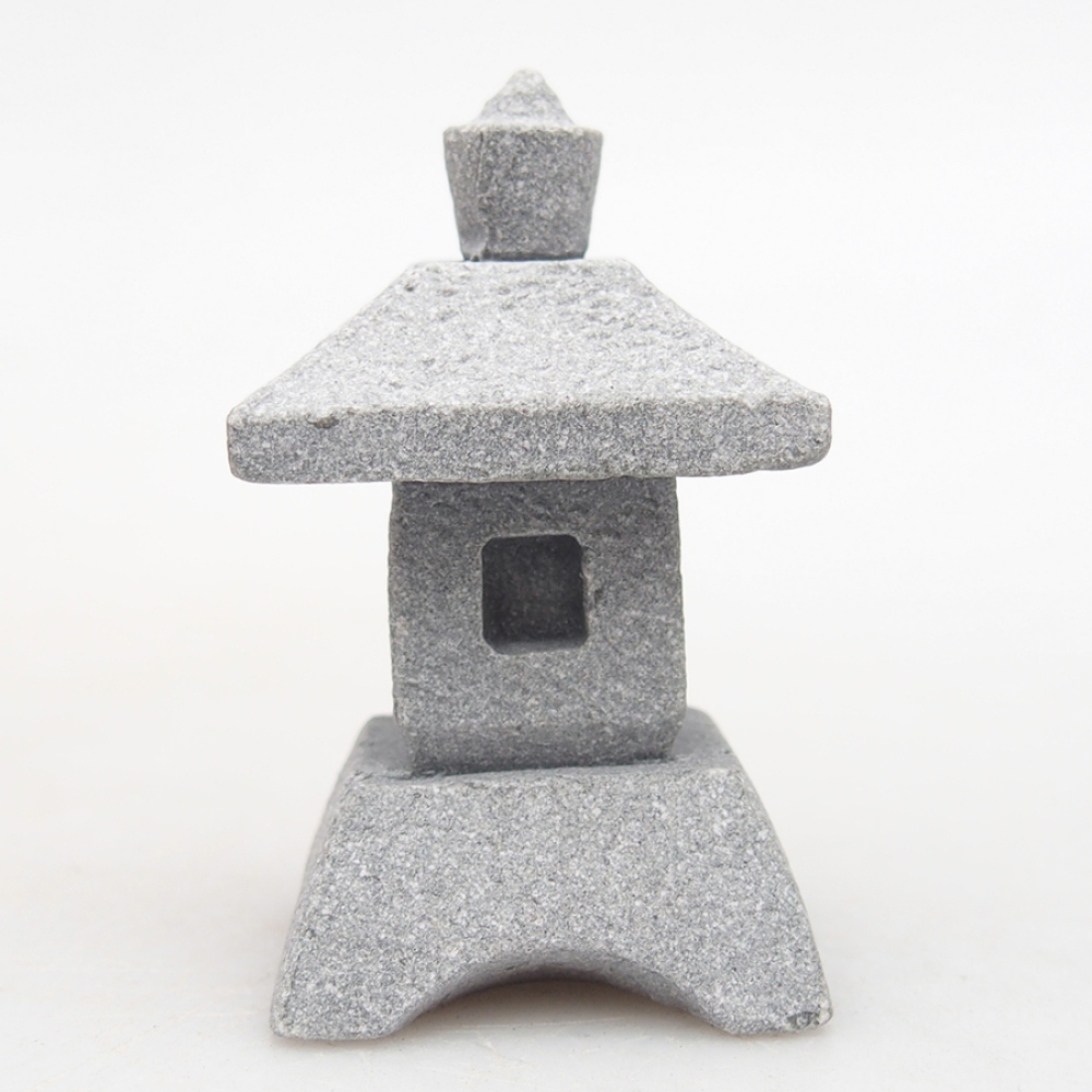 Ceramic figurine