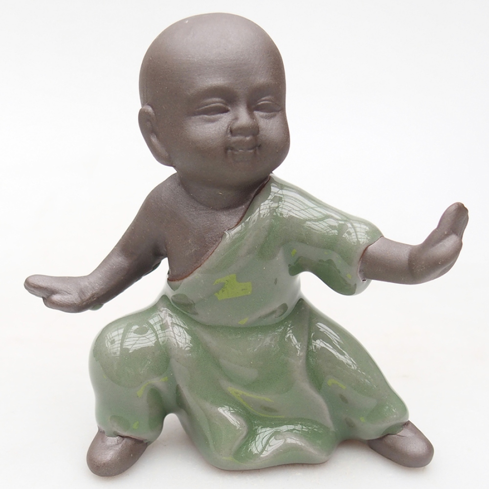 Ceramic figurine