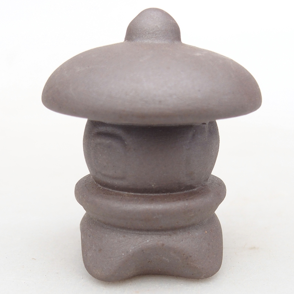 Ceramic figurine