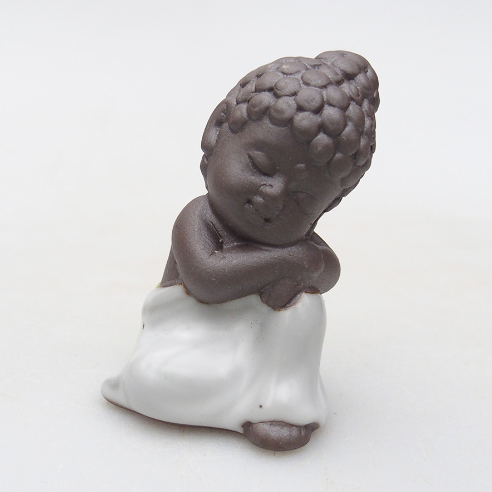 Ceramic figurine