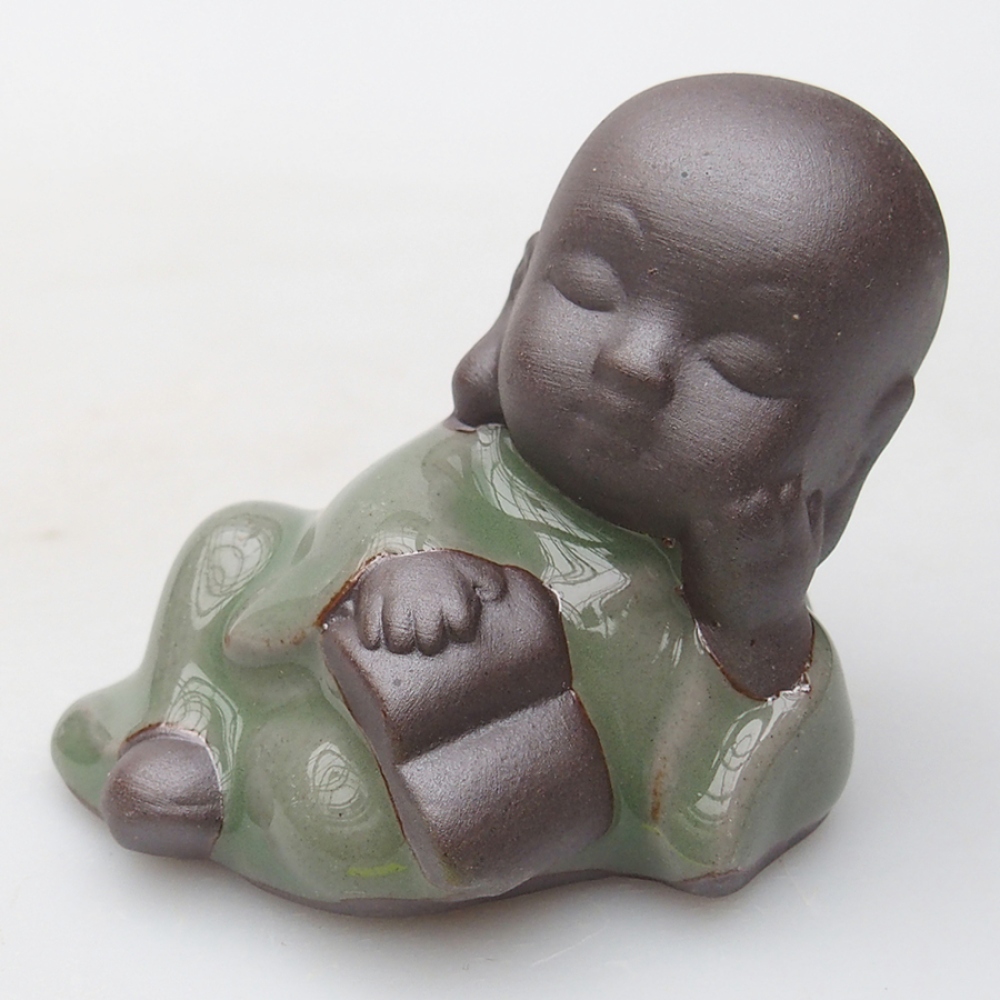 Ceramic figurine