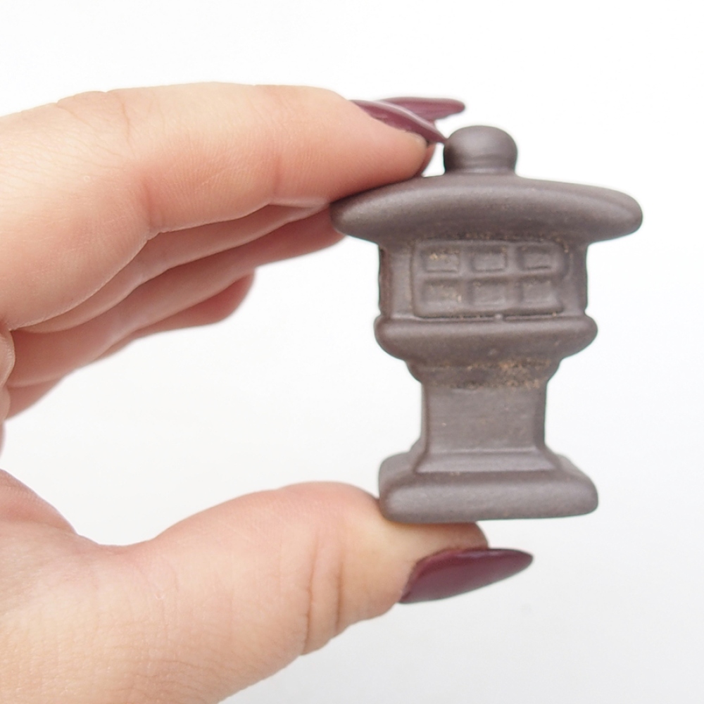 Ceramic figurine
