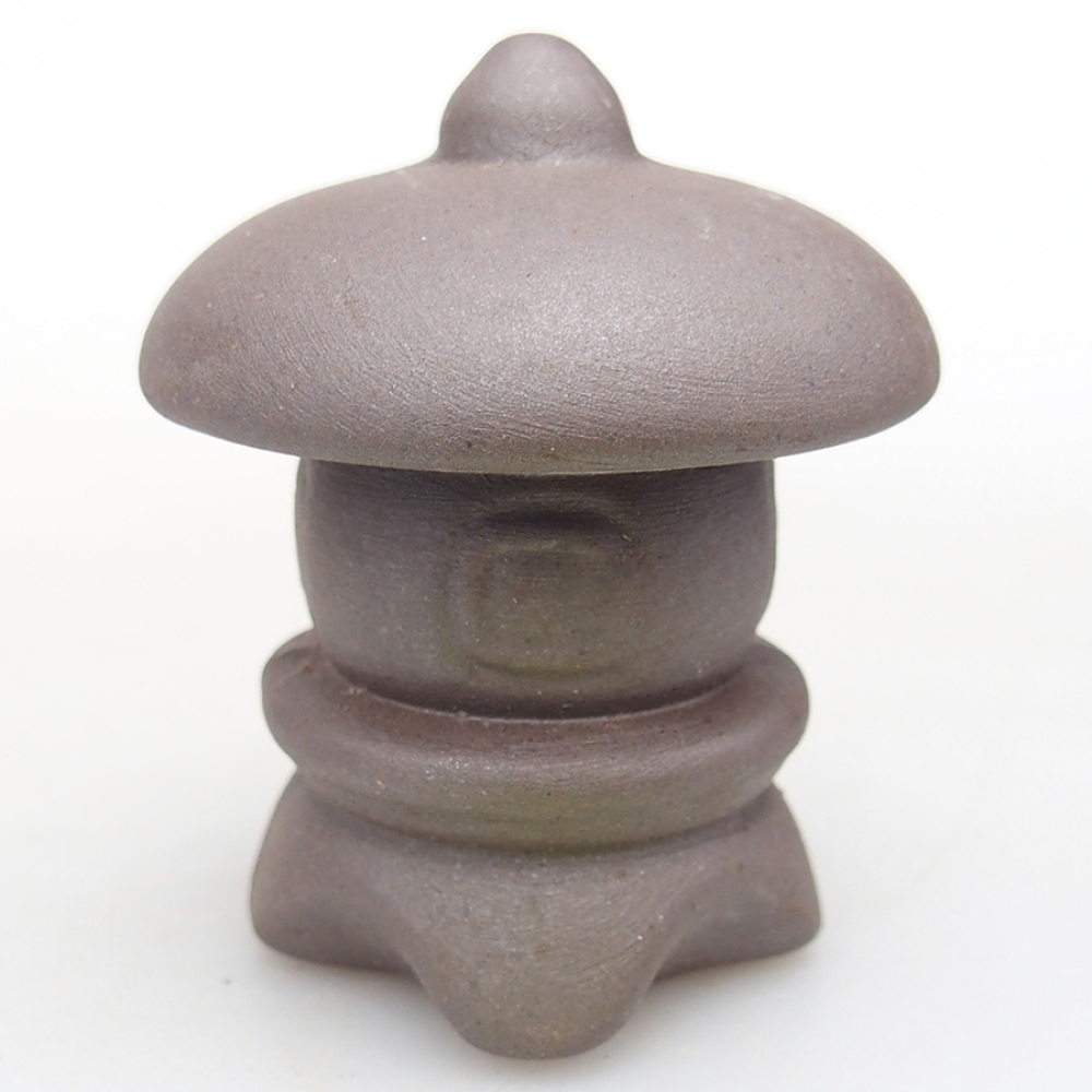 Ceramic figurine