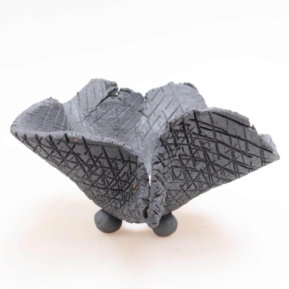 Keramikschale  15 x 14 x 8 cm, metallfarben