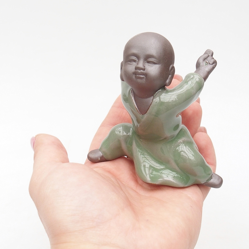 Ceramic figurine