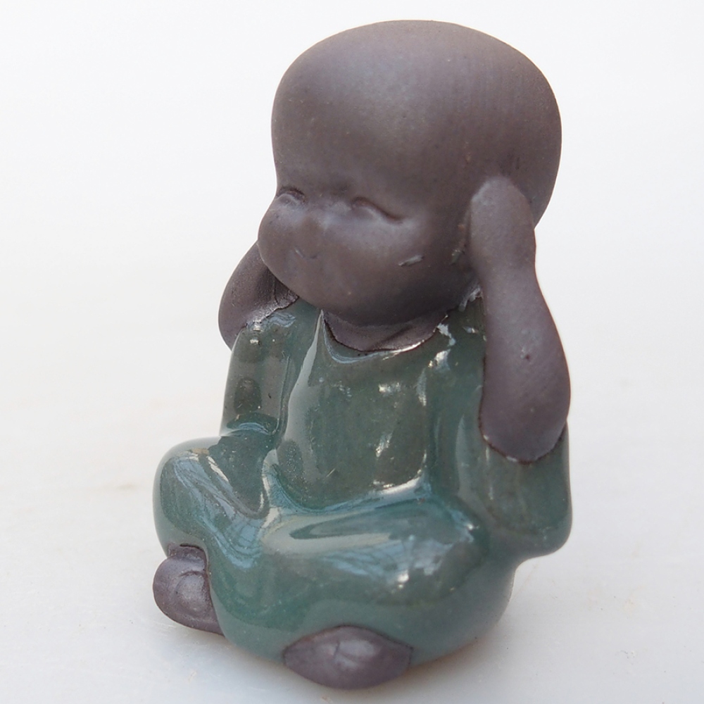 Ceramic figurine