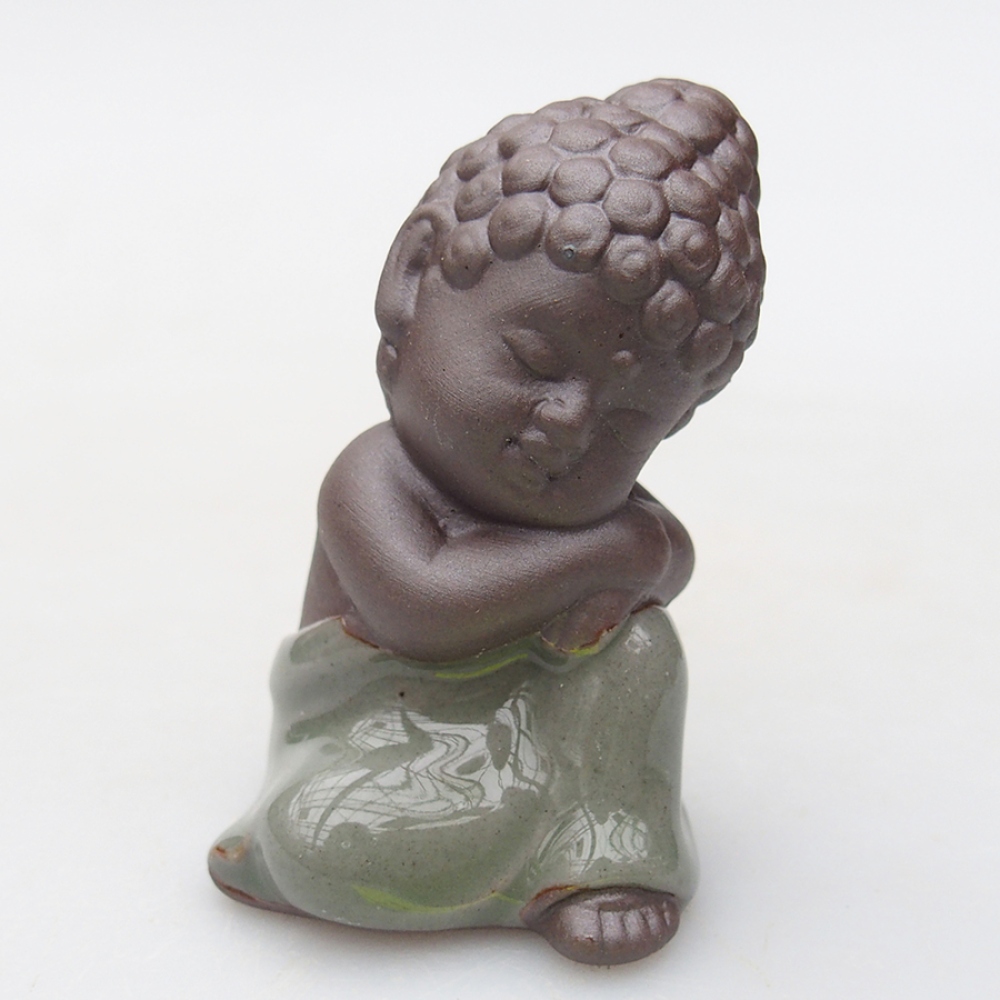Ceramic figurine
