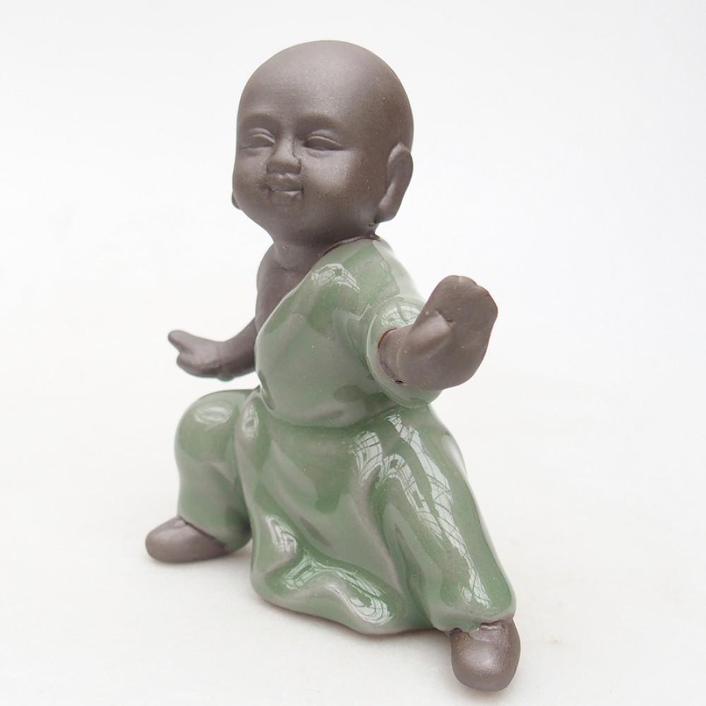 Ceramic figurine