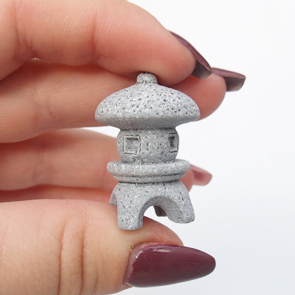 Ceramic figurine