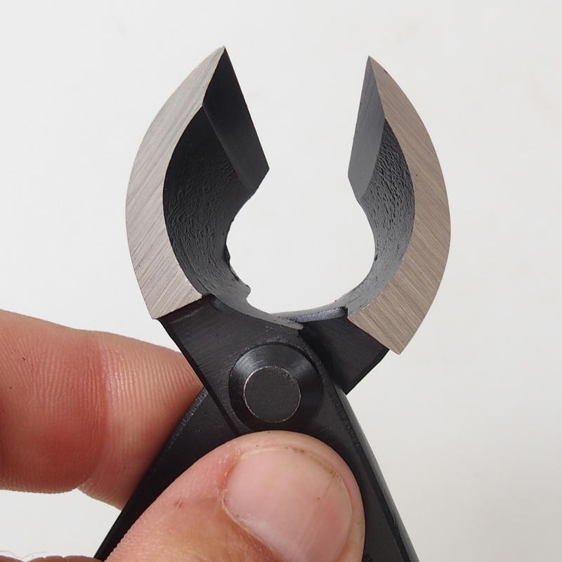 Konkavzange 180 mm abgewinkelt - Carbon