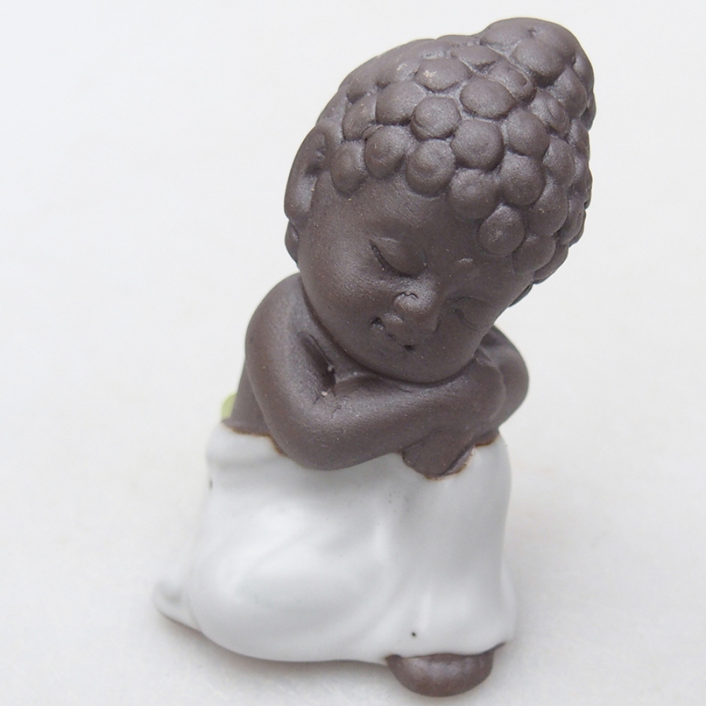 Ceramic figurine