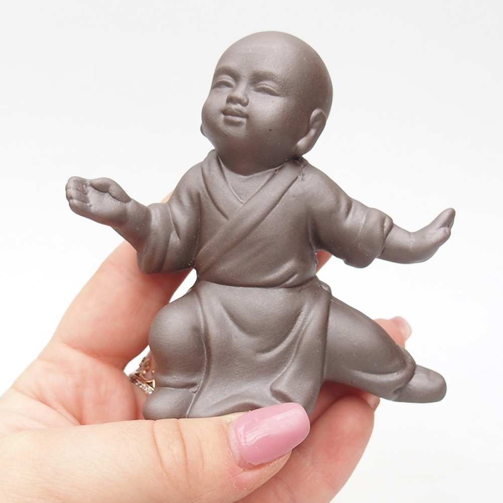 Ceramic figurine