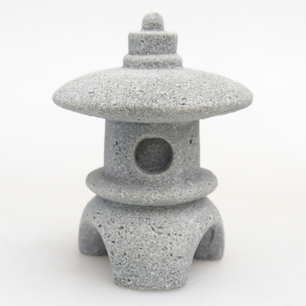 Ceramic figurine