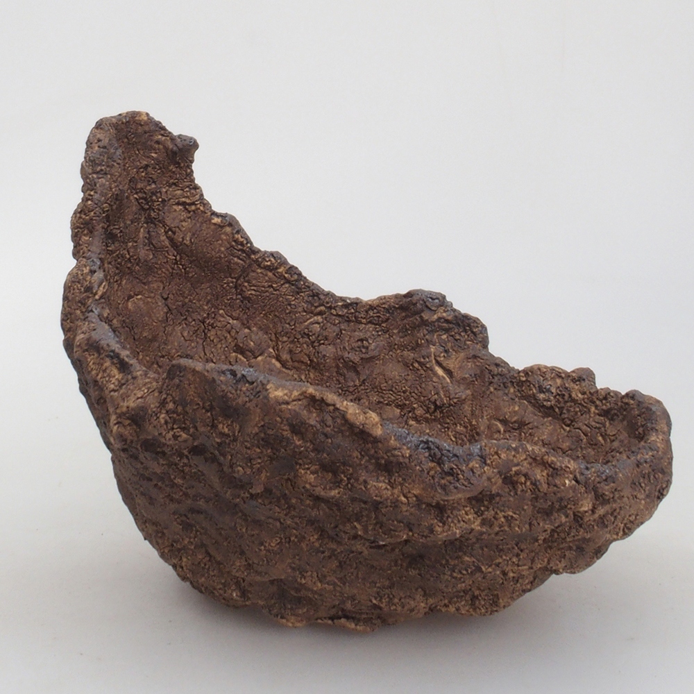 Keramikschale 17,5 x 15 x 15,5 cm, braun Farbe