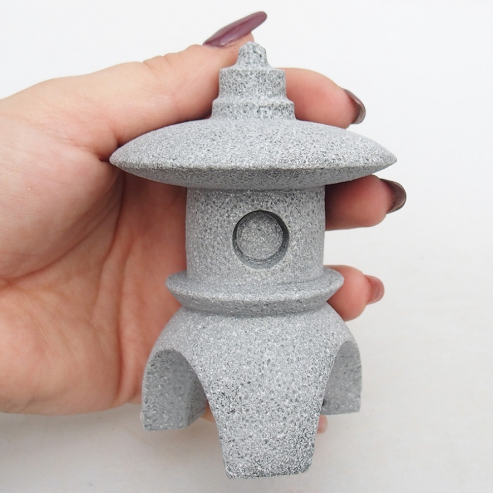 Ceramic figurine