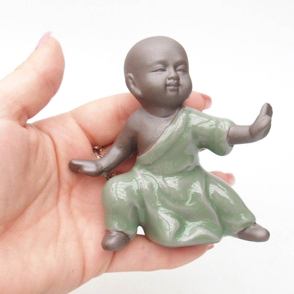 Ceramic figurine
